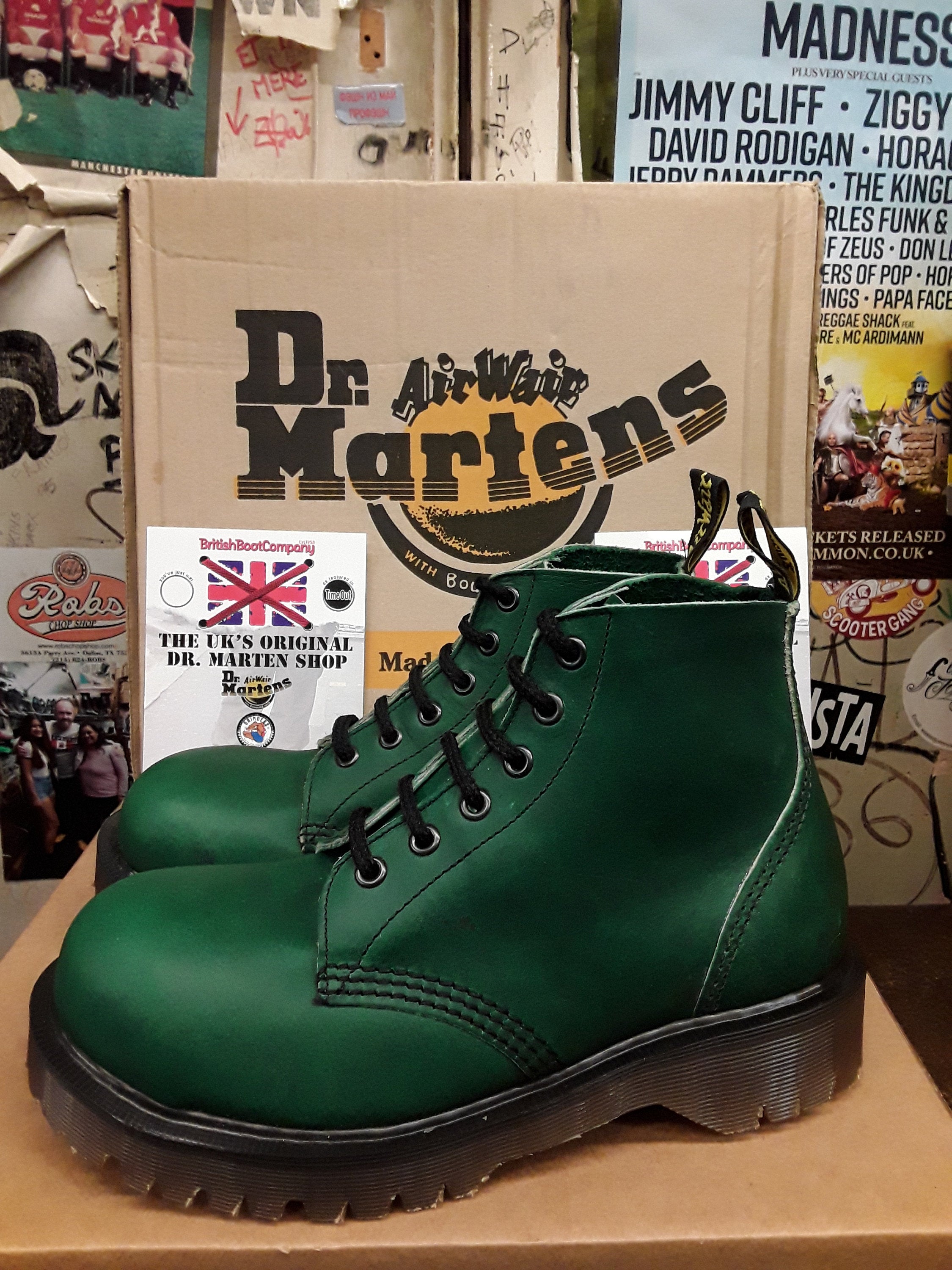 Dr Martens vintage Green waxy 6 hole boot, platform sole.size 4 Made in ...