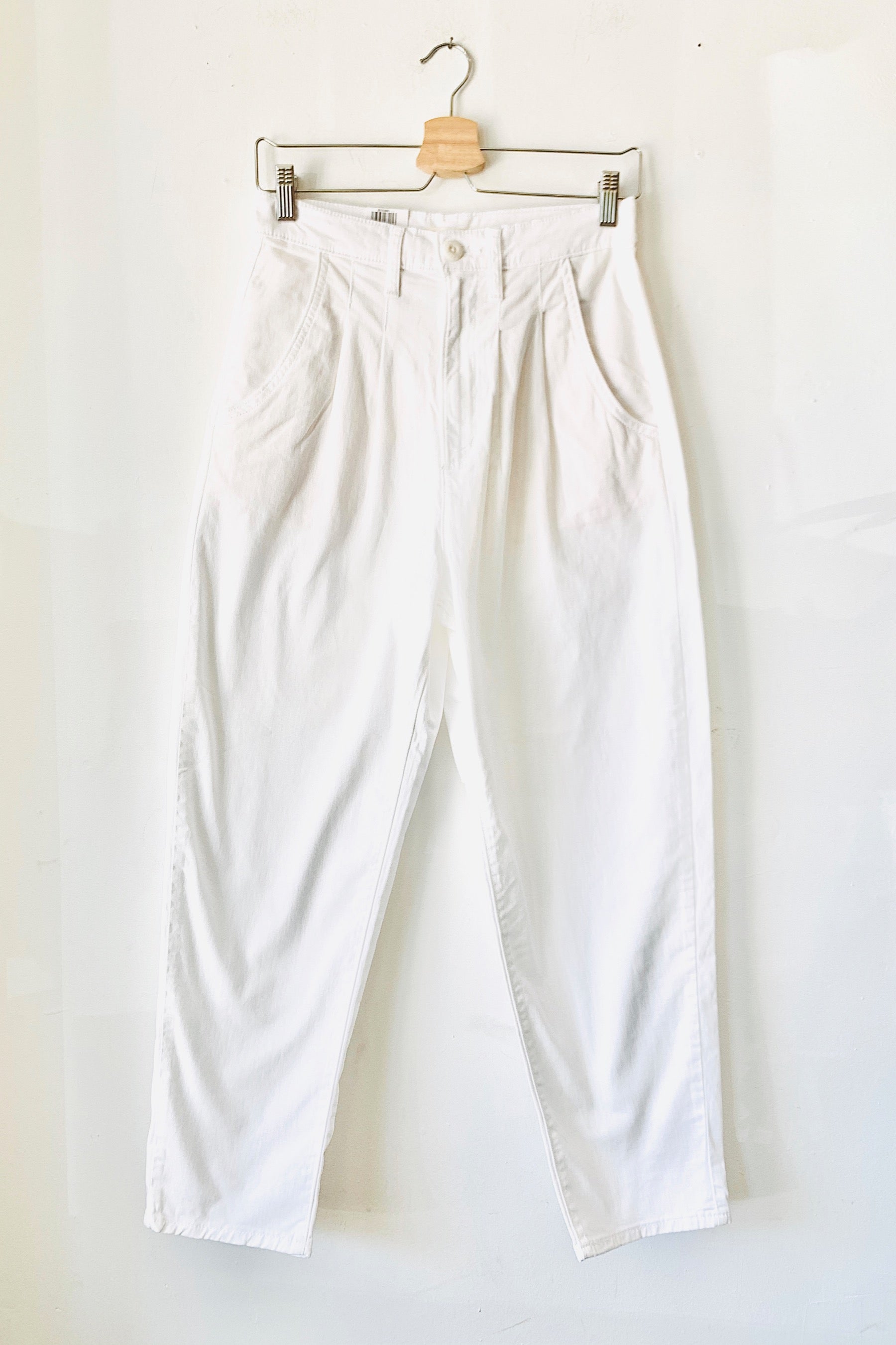 Bright White Pleated Balloon Pants – Prism Boutique