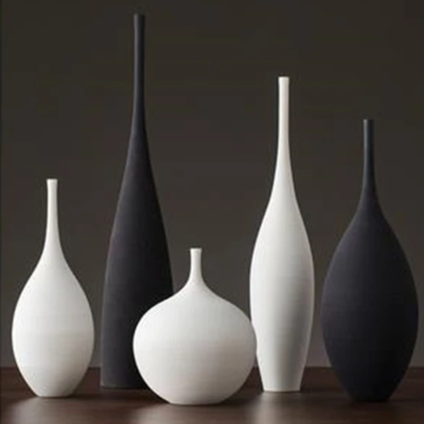 modern-silhouette-ceramic-vases