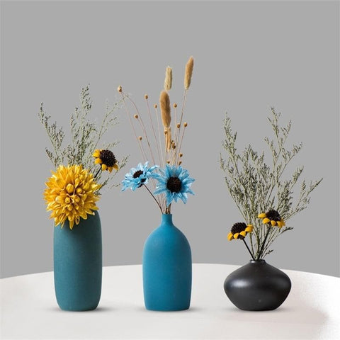 vases-en-ceramique-riche-en-couleurs
