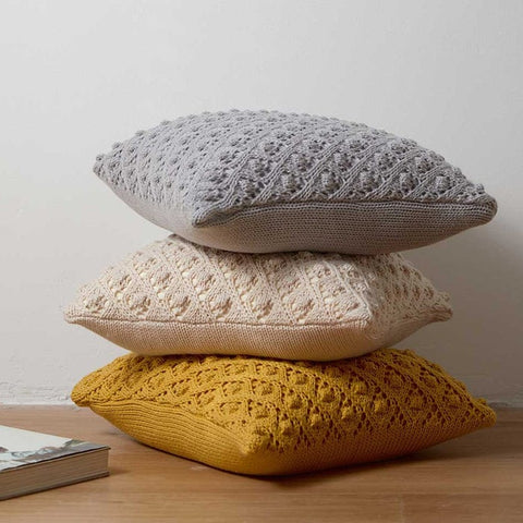 nouveau-crochet-pillow-case