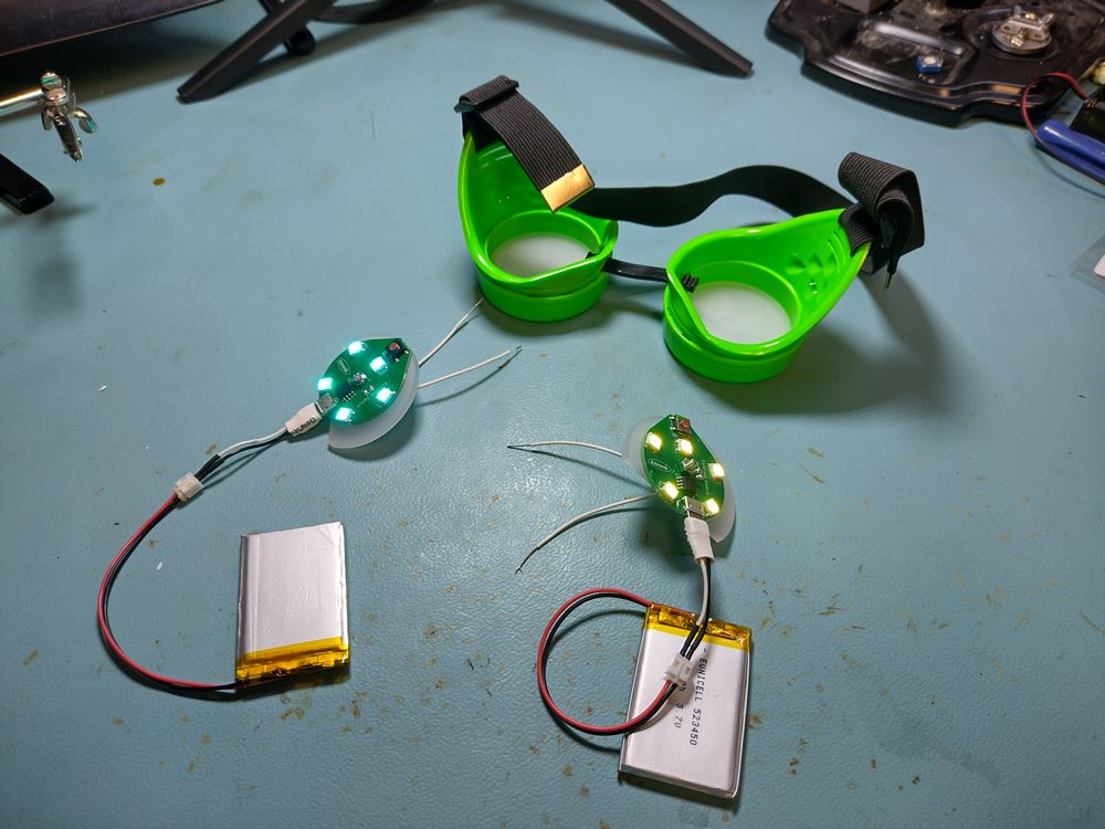 How To Make Round USB RGB LED Lamp Cyber Punk Goggles testing the battery