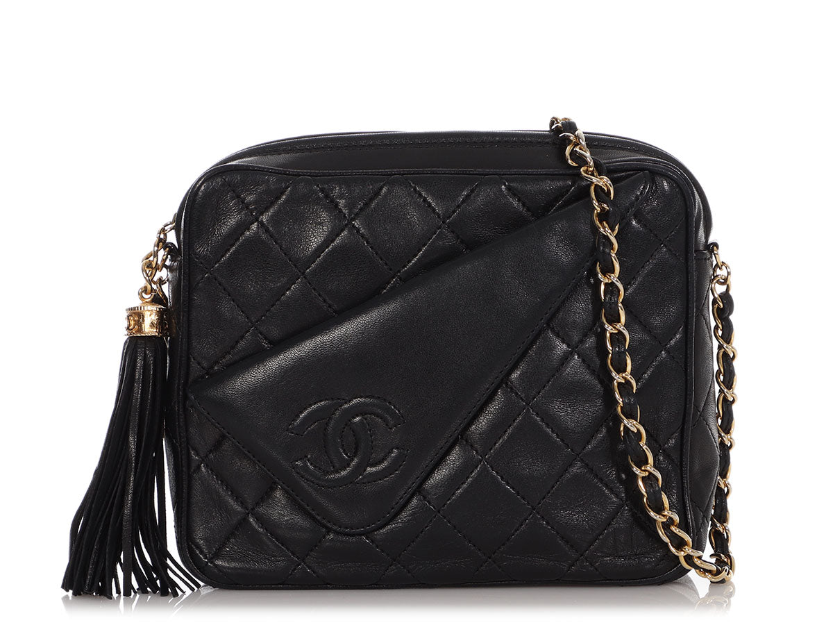 CHANEL Black Quilted Patent Leather Flap Shoulder Wallet On Chain WOC Bag   Chelsea Vintage Couture