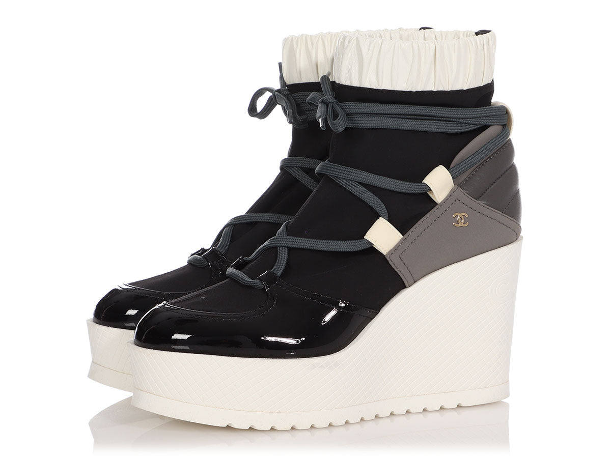 Material Lace-up Wedge Platforms