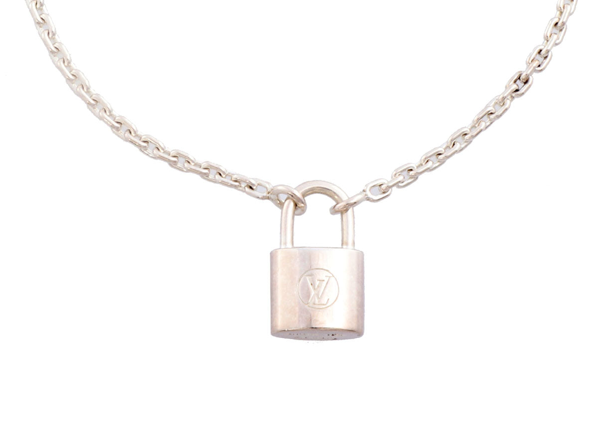 Louis Vuitton Essential V Supple Bracelet Silver 588260