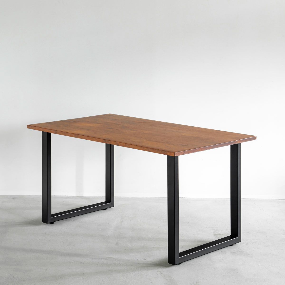 THE TABLE / ラバーウッド ブラウン × Black Steel