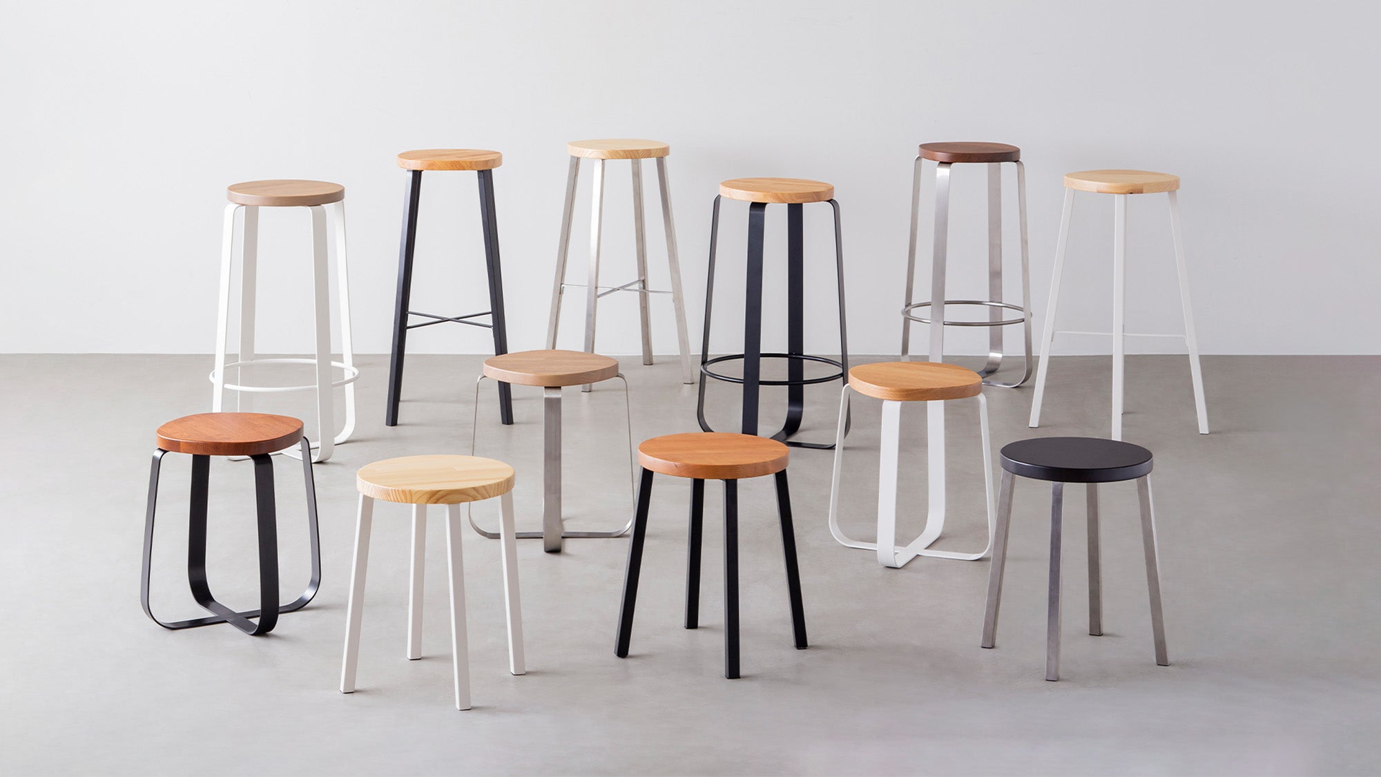 スツールに「選ぶ楽しさ」を。THE STOOL が登場