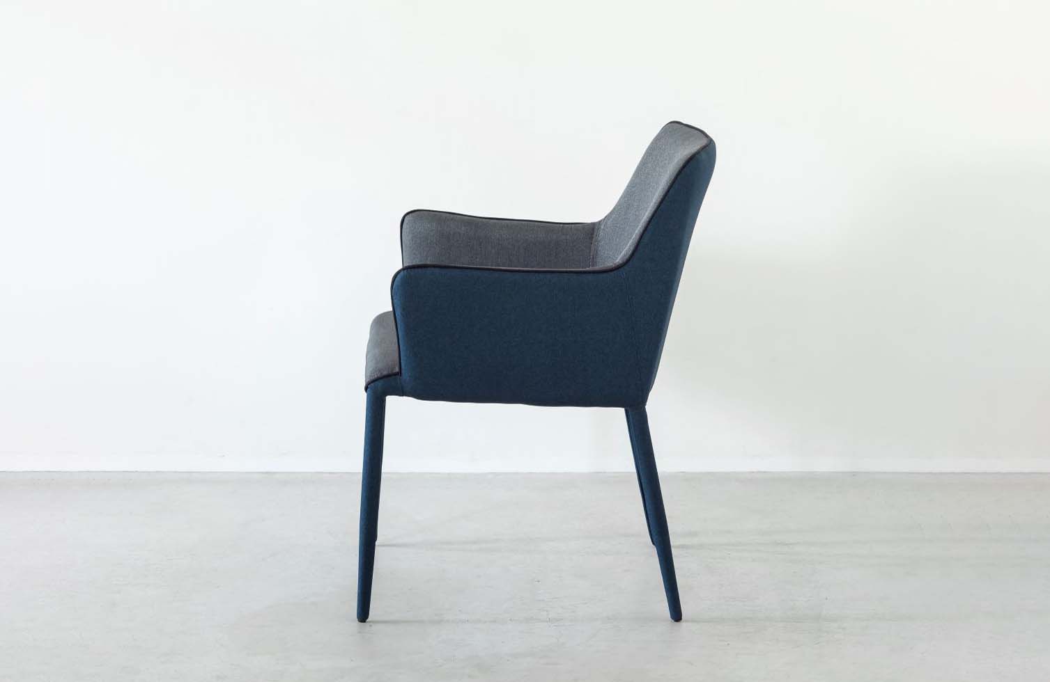 Two-tone Stylish Arm Chair – KANADEMONO