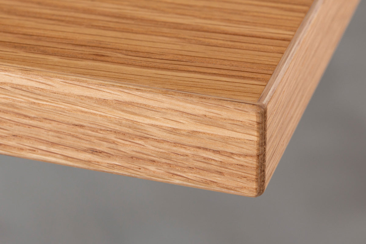 かなでもののオーク突板天板を使用したシンプルモダンなデザインのテーブル（天板・クローズアップ２）
