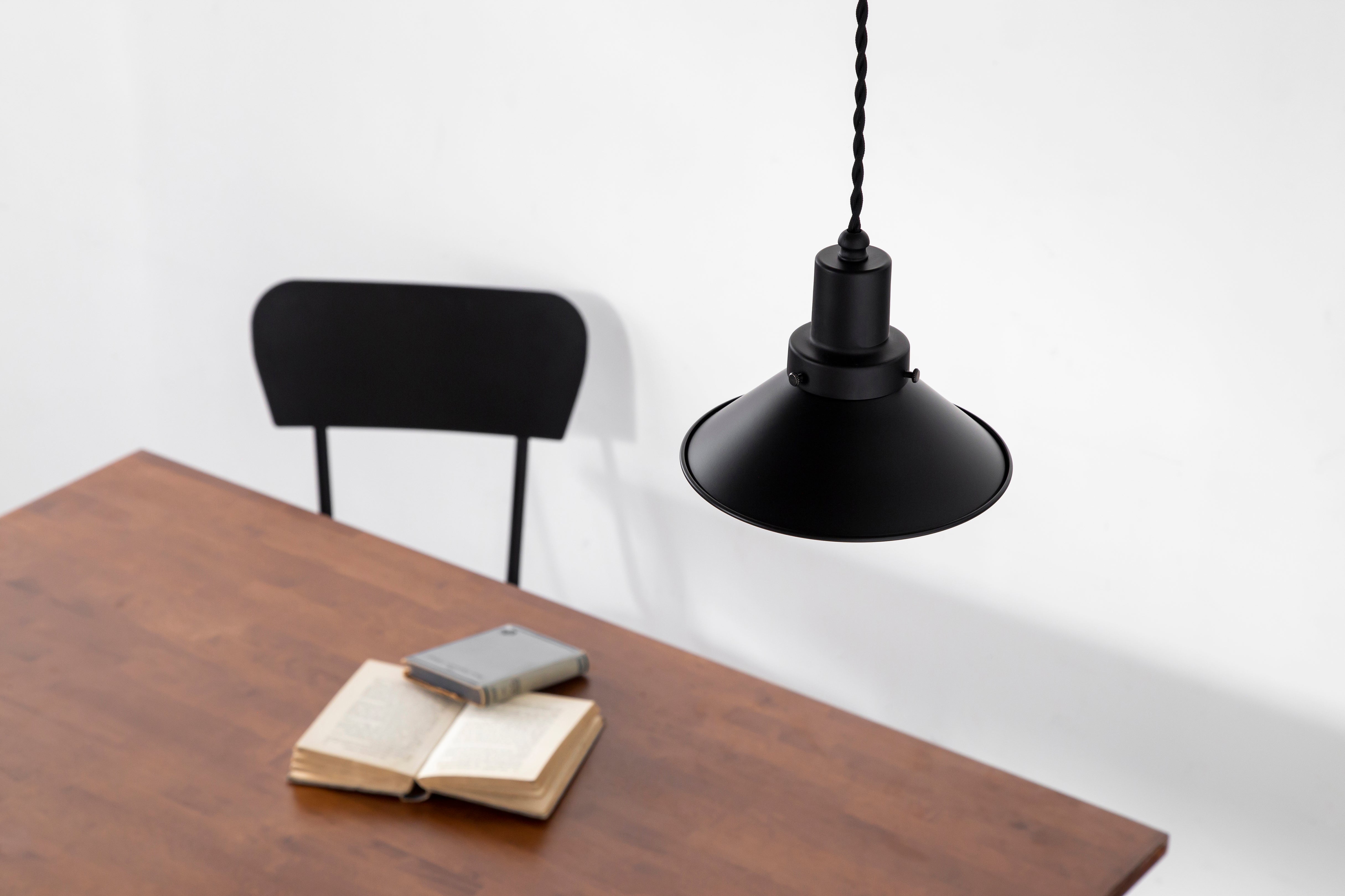 Matte Black Mini Shade Pendant Light – KANADEMONO