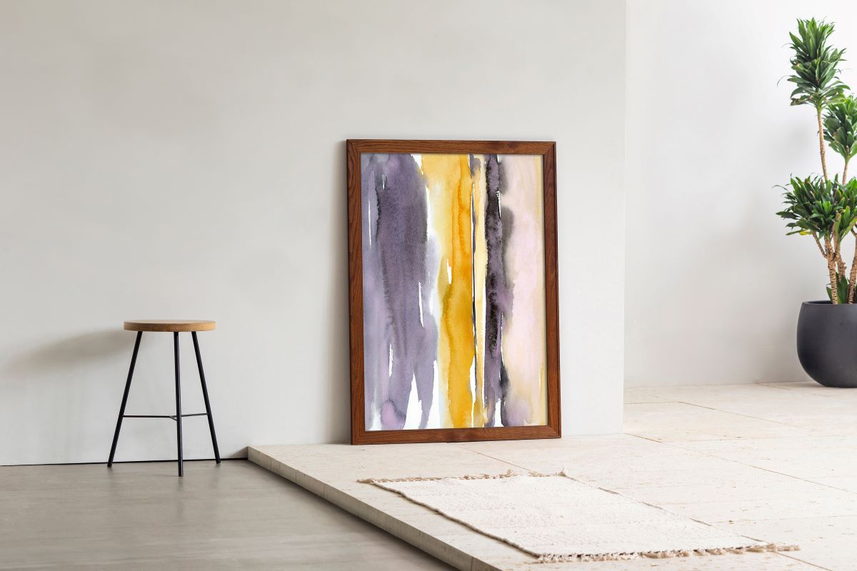 Kanademonoのグレー×暖色カラーをストライプ状に描いた水彩抽象画A1＋ブラウンウッドフレーム（エントランス使用例）