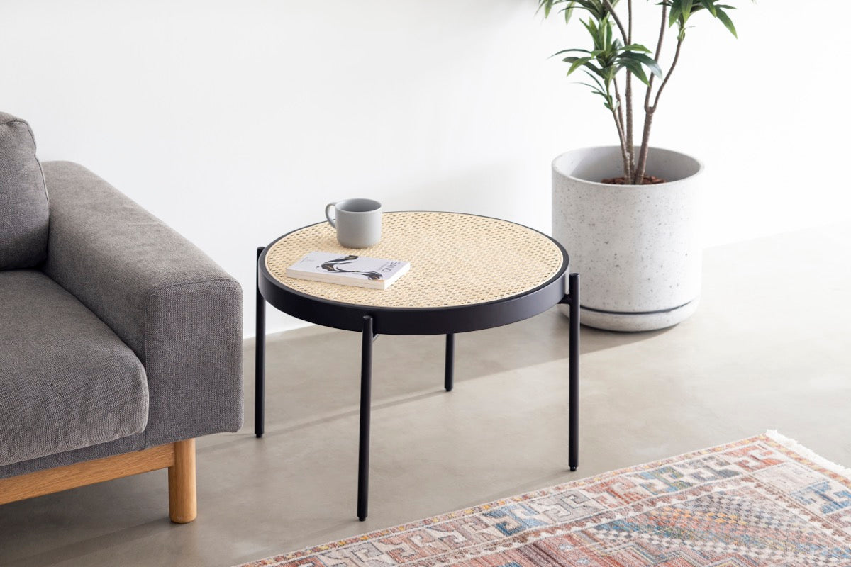 Rattan × Modern Black Steel Round Low Table – KANADEMONO