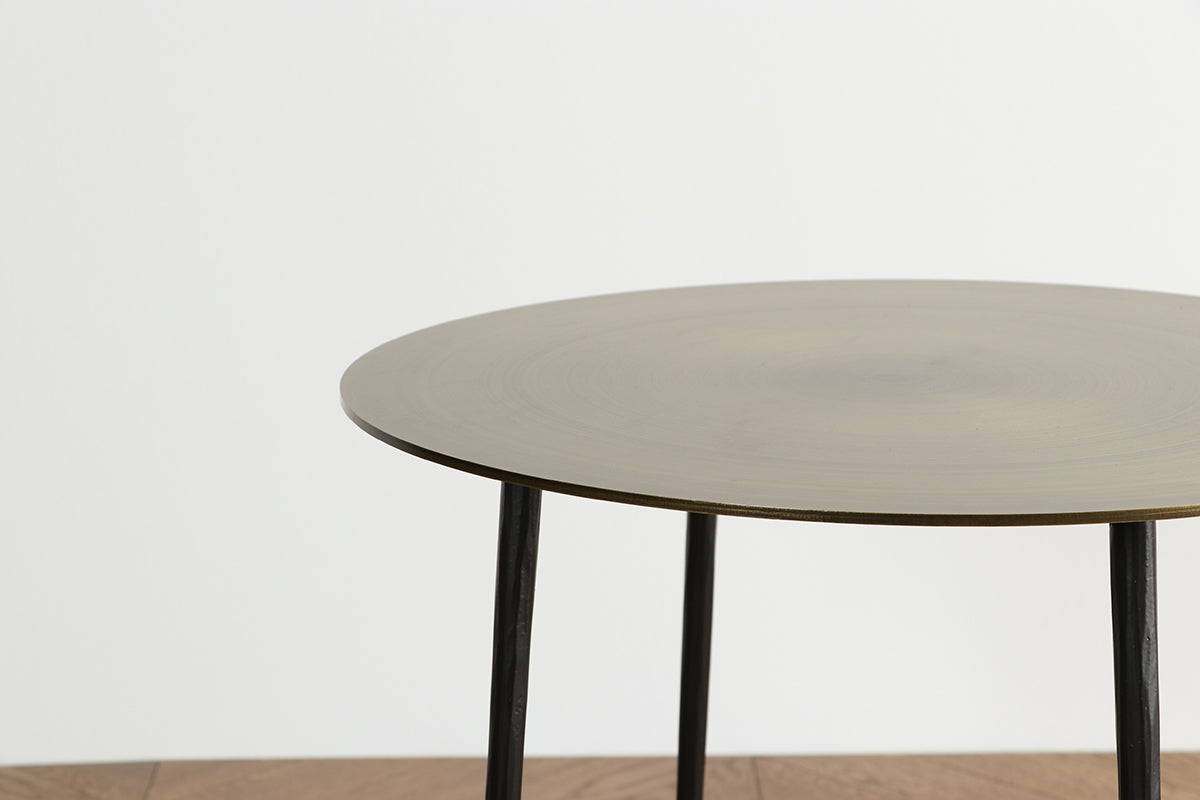 Round Olive Steel Side Table – KANADEMONO