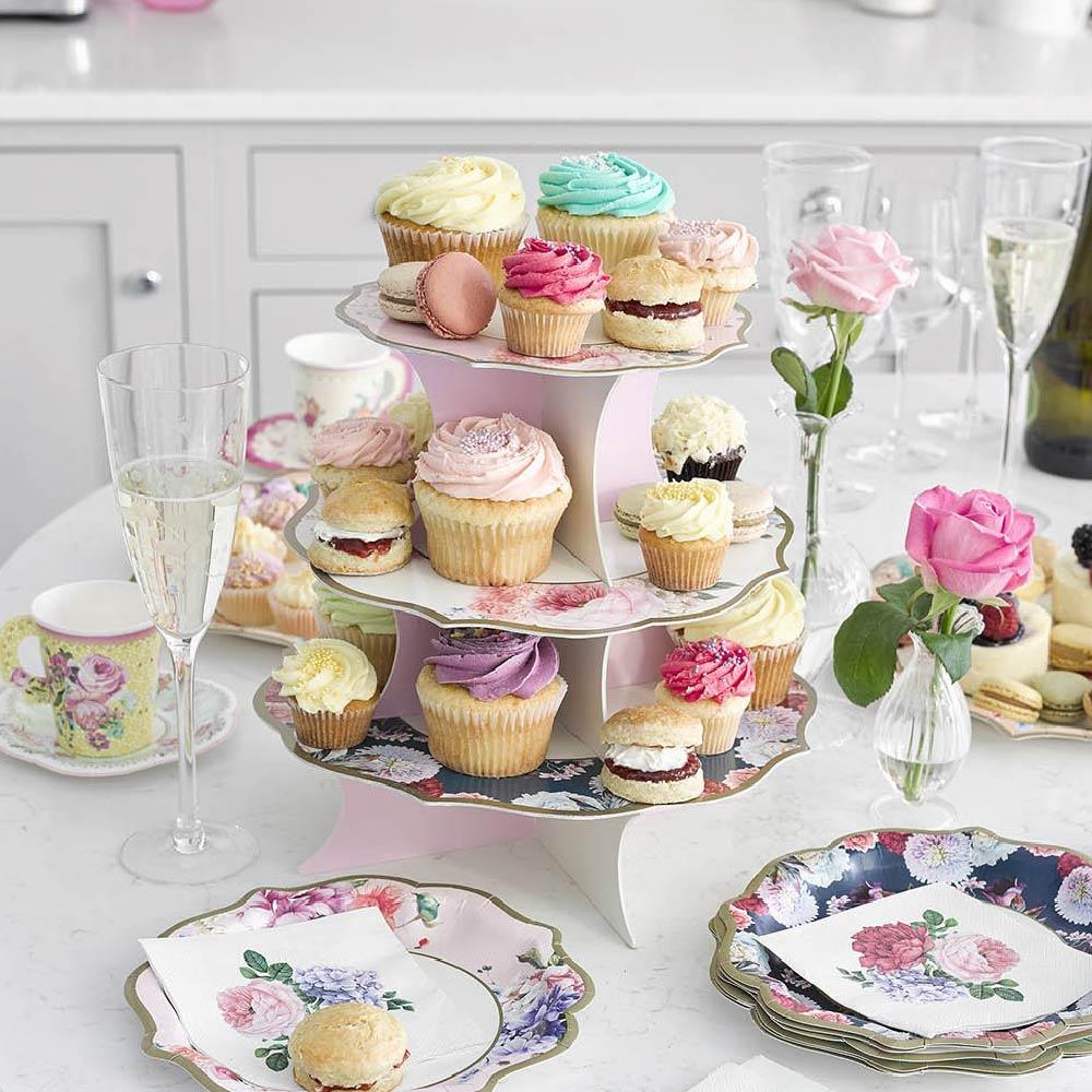 Truly Scrumptious Reversible Cake Stand