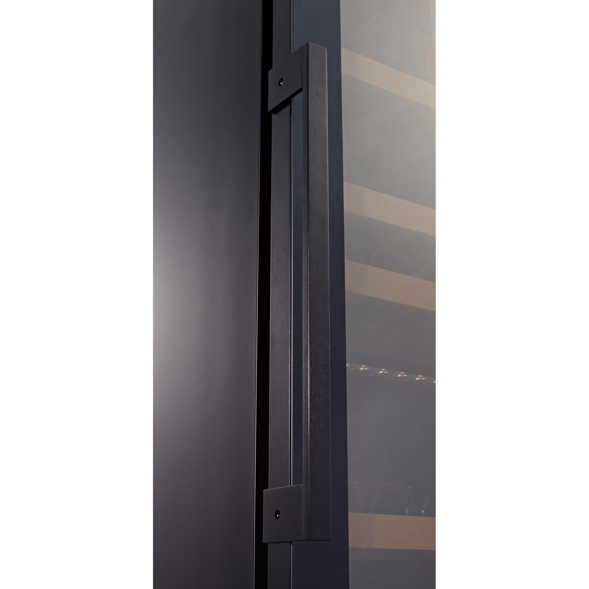 Swisscave Wine fridge - Swisscave WL355F - Single Zone Wine Cabinet - Black WL355F (112 - 130 BOT)