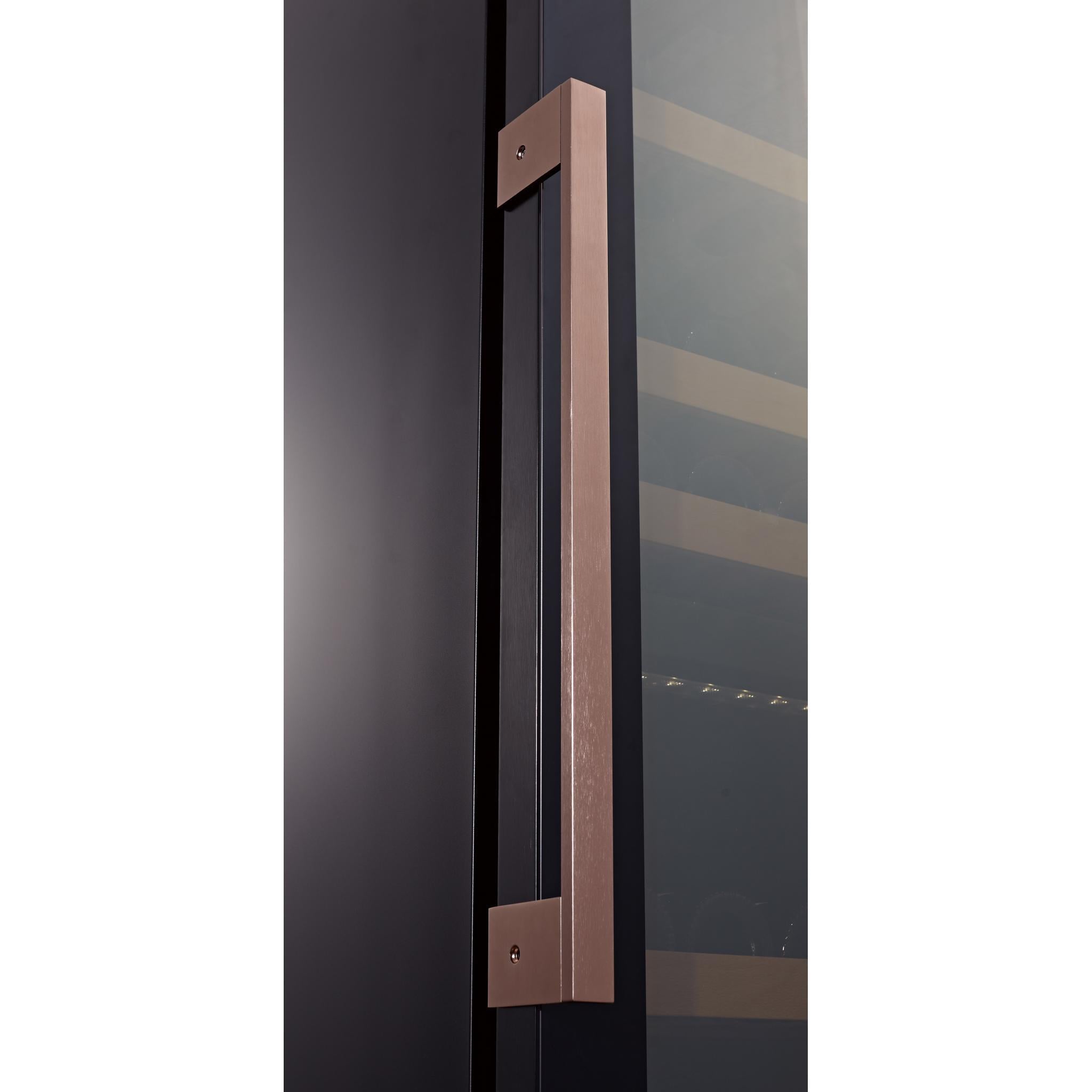 Swisscave WLB-460DF -MIX - Black Edition Dual Zone Cabinet (152 - 164 BOT) with smart Burgundy/Bordeaux shelving - 595mm Wide