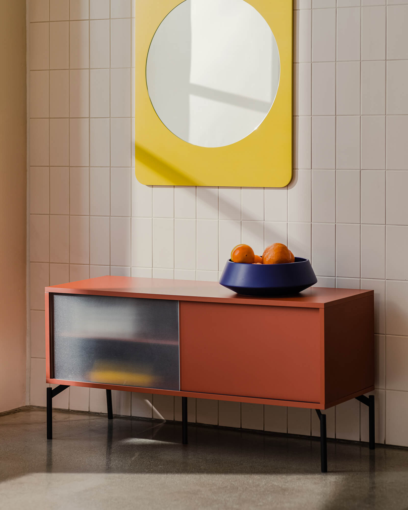 Met Mini TV Stand - Compact & Stylish Design