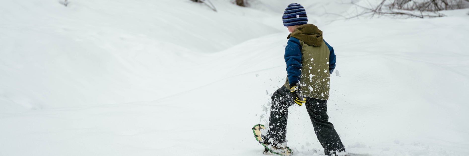 kids-snowshoe-sizing-guide-northern-lites-outdoors