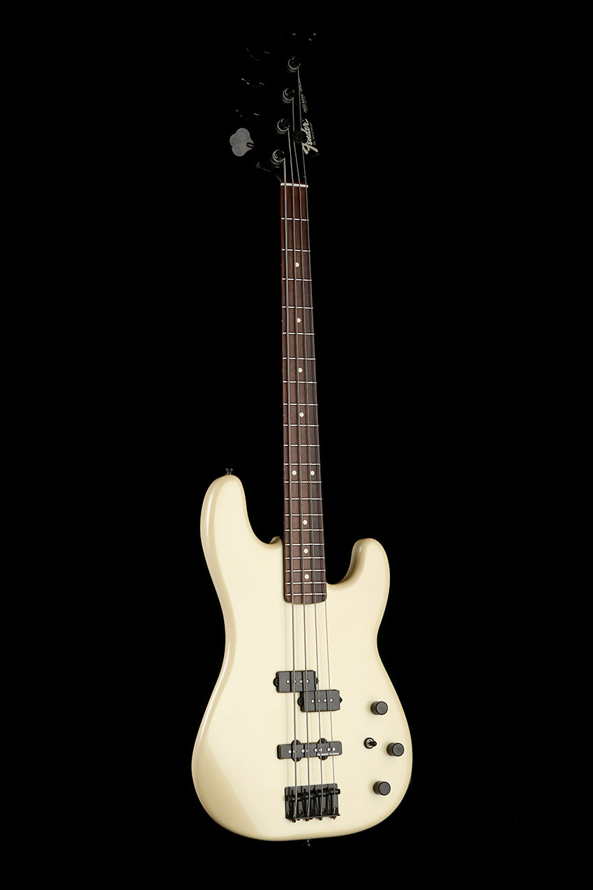 fender p bass duff mckagan