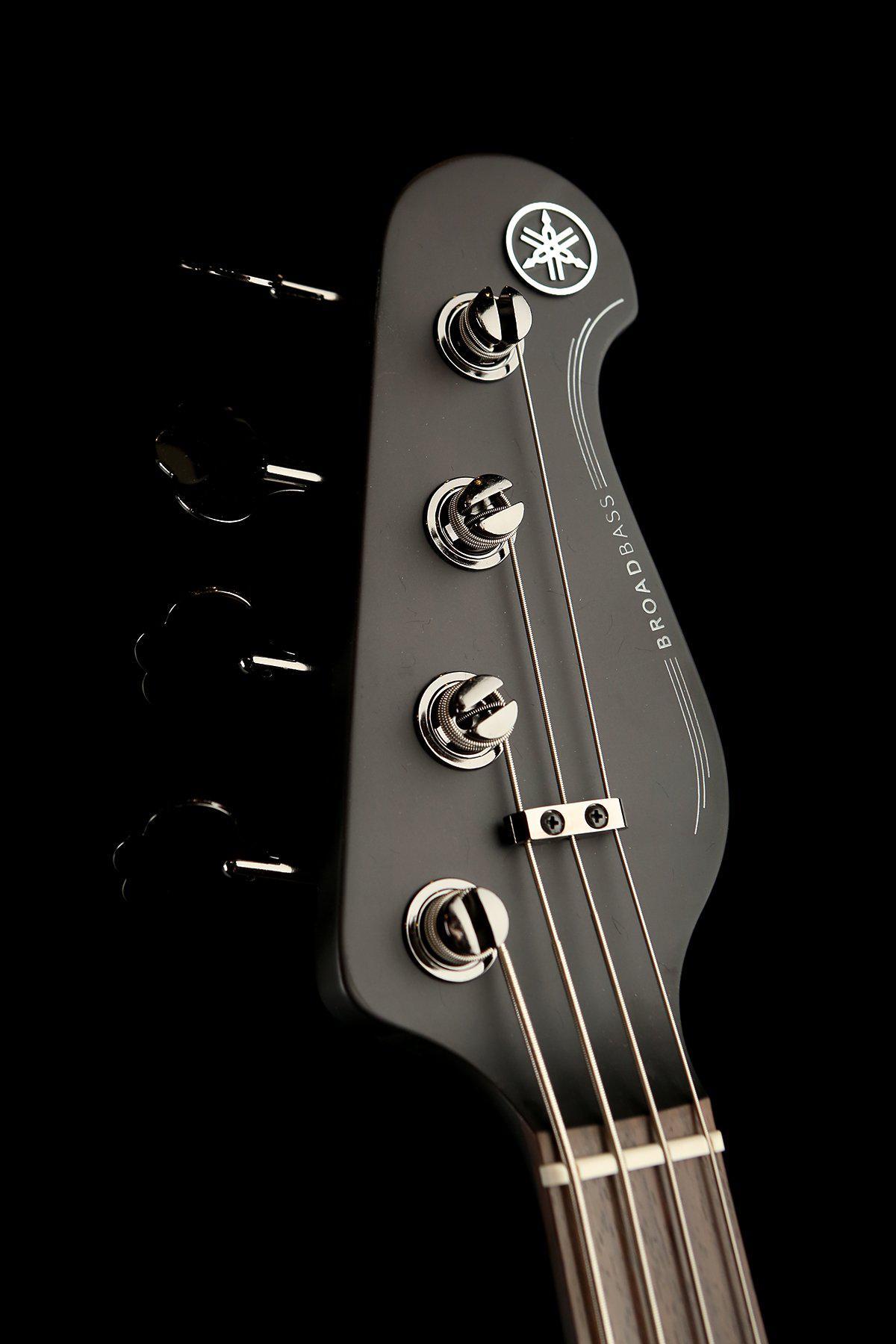 yamaha bass bb734a