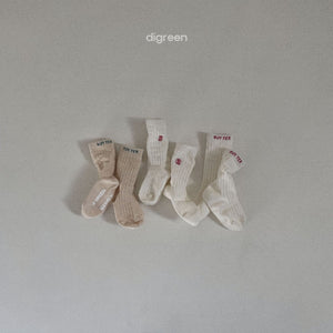 DIGREEN Butter socks set of 3* Preorder – LittleBean.Shop