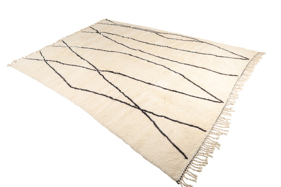 Moroccan Rug - white beni ouirane, handmade in Morocco, 100% natural wool, black lines and white soft background