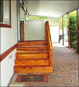 Vertical Wheelchair Lifts (Porch Lifts or Platform Lifts) 2