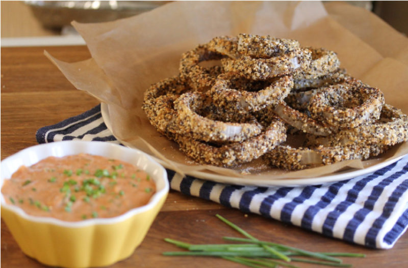 Quinoa Chia Onion Rings with Zesty Sauce
