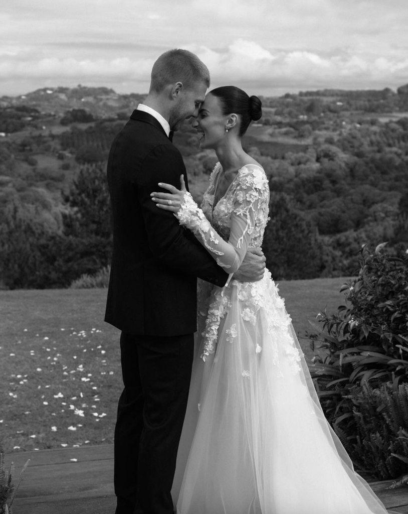 Tayla Damir and Husband at wedding