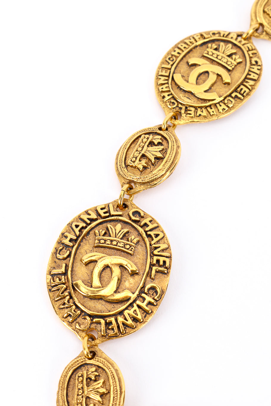 Vintage Chanel CC Medallion Ball Link Gold Chain Belt Recess Los