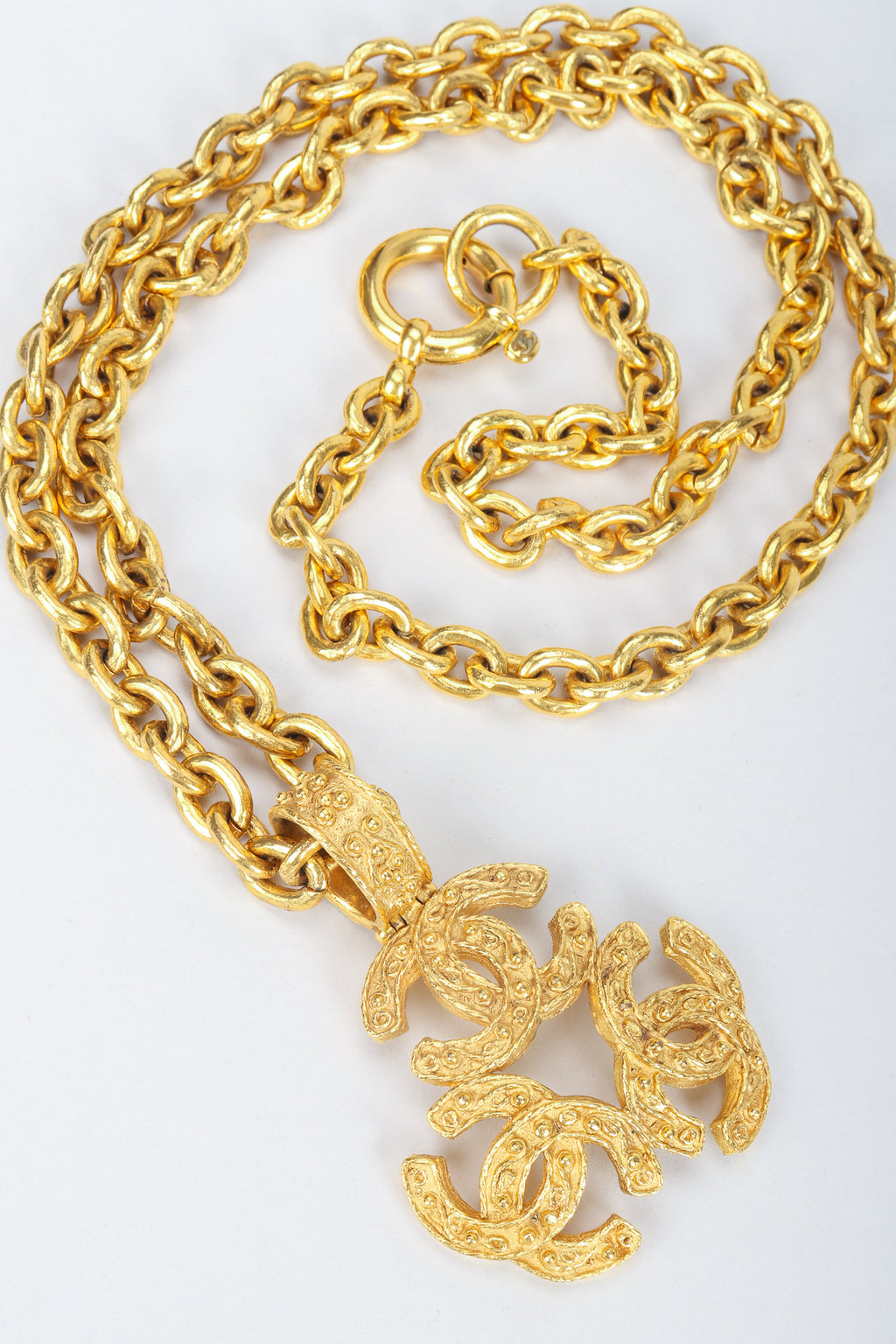 CHANEL 1996 Medallion Pendant CC logo Gold Chain Necklace Vintage WBox   Chelsea Vintage Couture