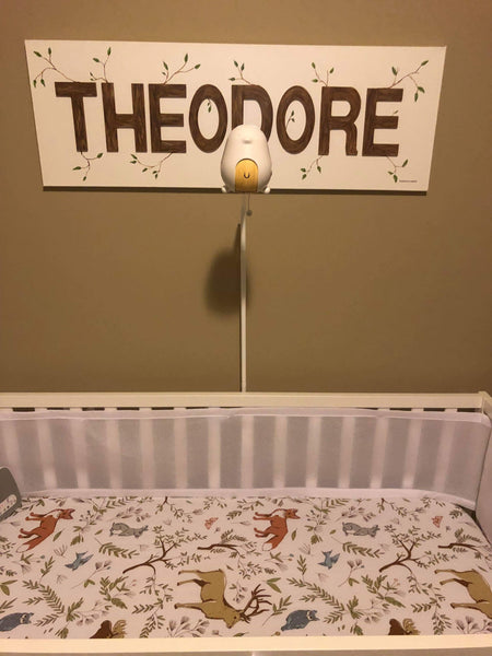 Picture of Cubo attached to baby's crib
