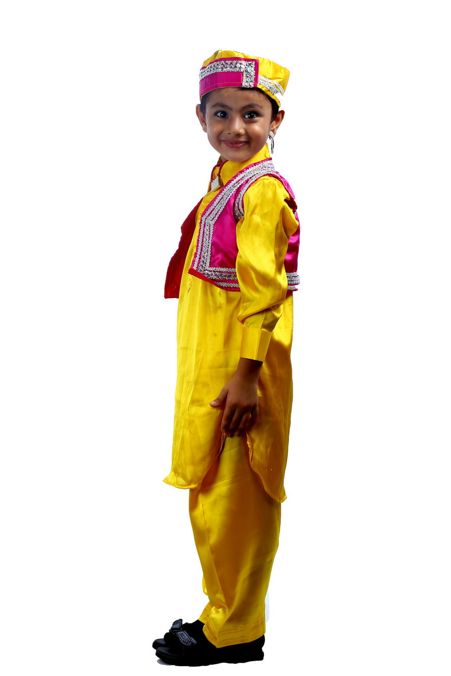 fancy dress kashmiri boy