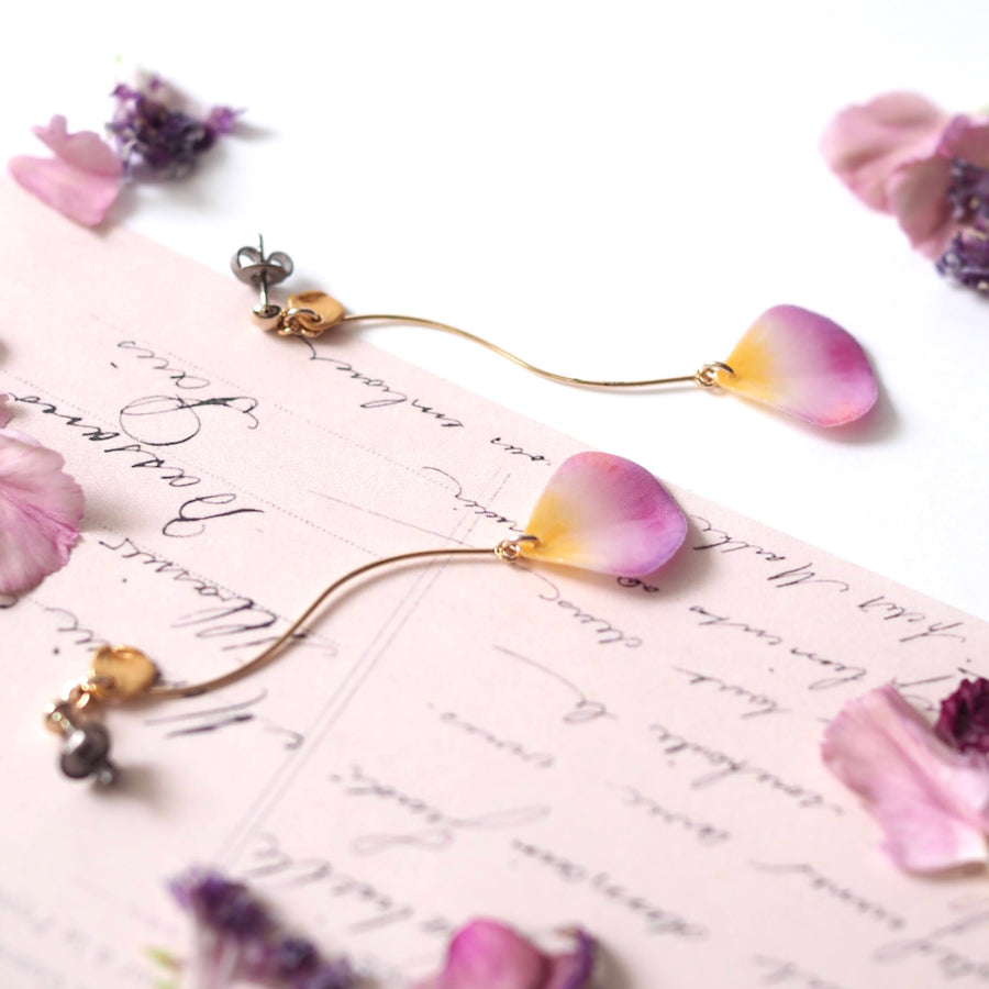 ローズの花びら うす紫 Anne Designs