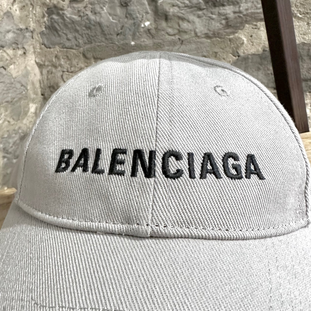 Hat Balenciaga Black size L International in Cotton  17142644