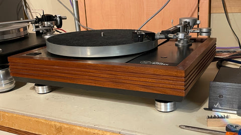 Look at Mnpctech ISO feet on the new Linn Sondek vinyl turntable