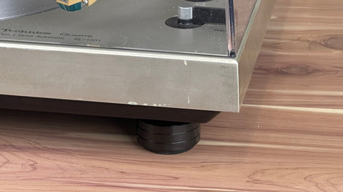 Technics Mk1 SL-1301, 1401, SL-1600, SL-1700, SL-1800 Turntable Isolation Feet Are More detailed and better quality than 3D printed Feet.