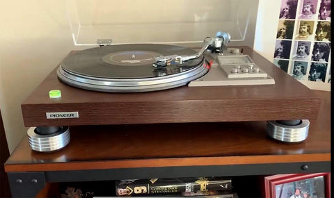 Need to shop and buy Pioneer PL-560 turntable feet with isolation