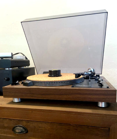 Realistic Labs 420 Record Player Turntable Isolation New Feet Installed