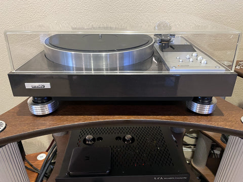 Mnpctech is now making feet for the rare pioneer Series 20 PLC 590 turntable as replacement part or upgrade.