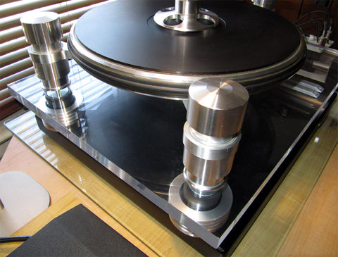 Custom Made Anti-Vibration Feet For Oracle Audio Delphi Turntable with Mnpctech isolation feet for Oracle Delphi V turntable.