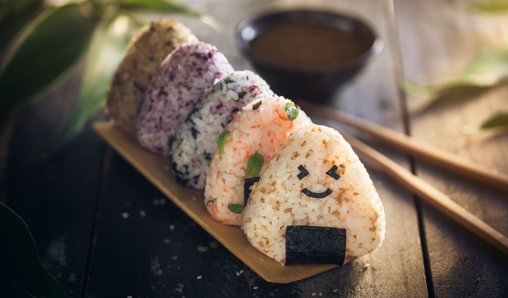 ¿qué es el onigiri?