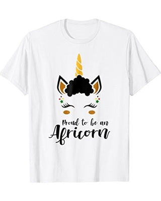 Tête de licorne noire sur un t shirt