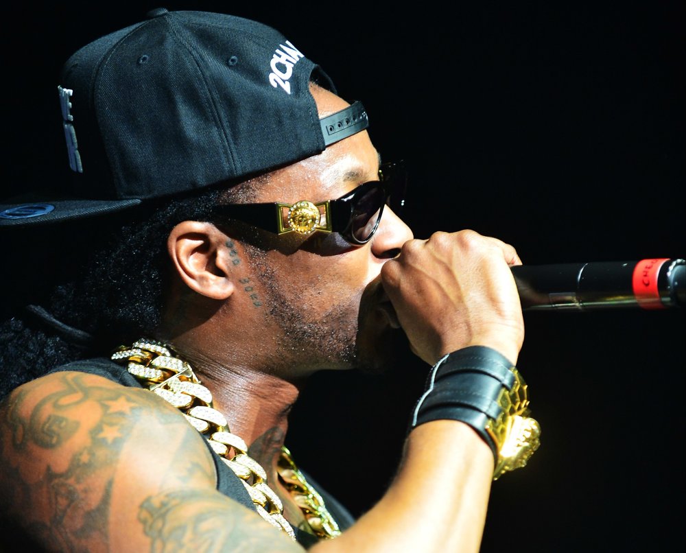 2 chainz versace sunglasses