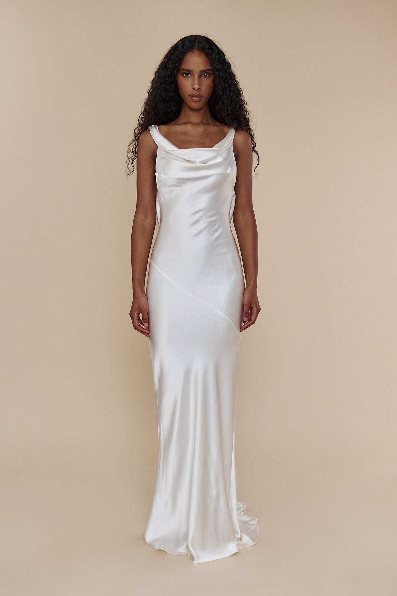 Moonlight Gown in Pearl – Mirror Palais