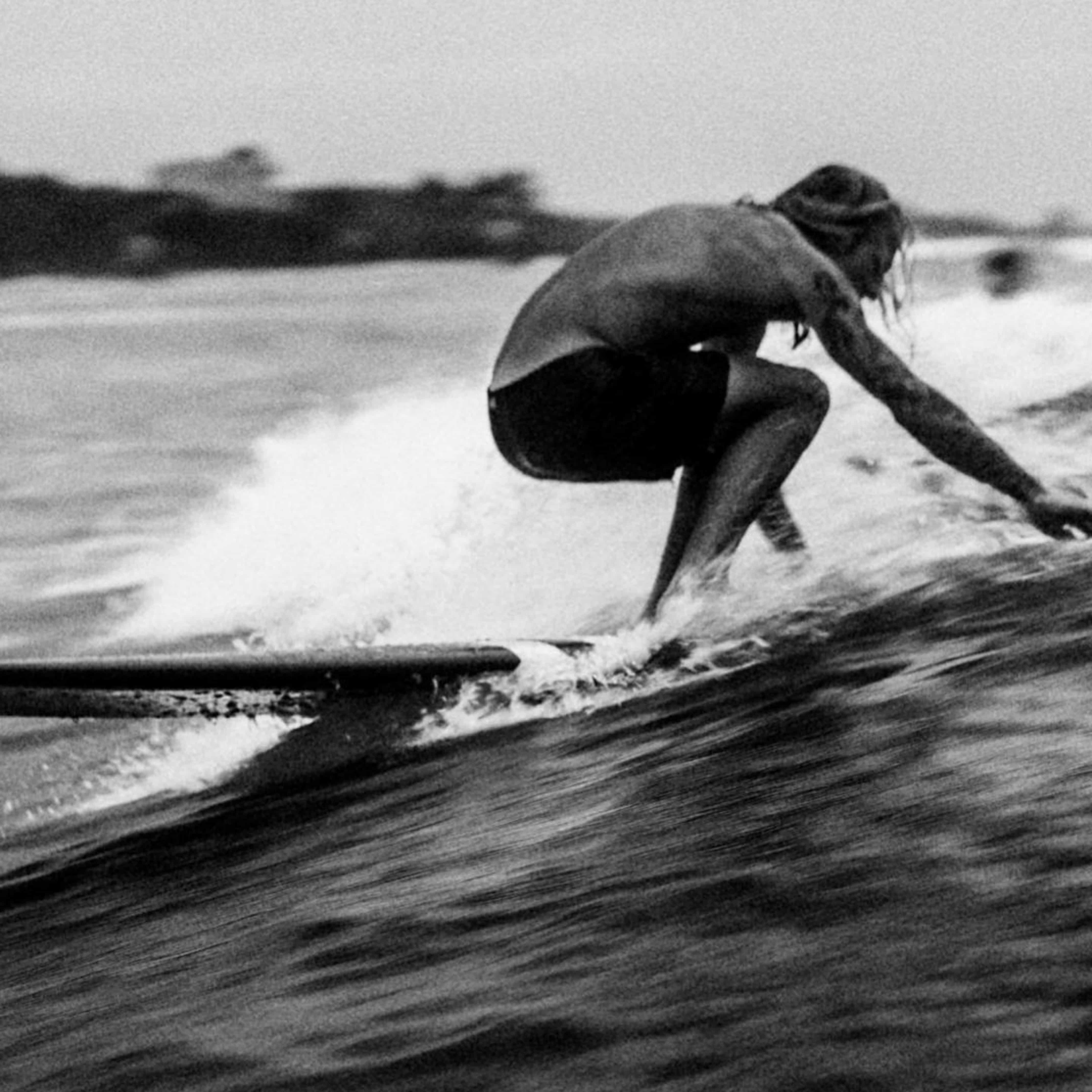 Dylan-Swindale-Surfing-Backwards