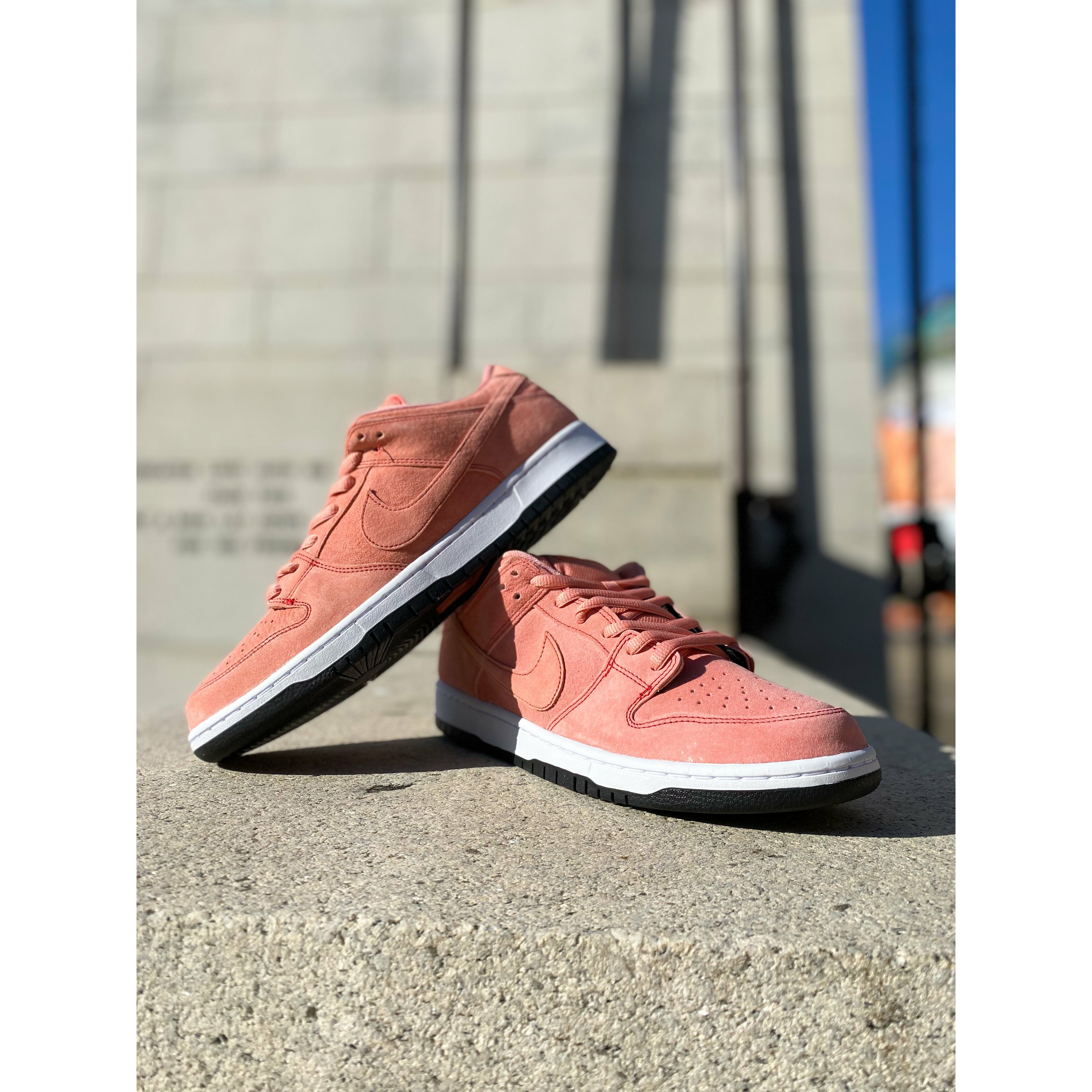 nike sb dunk low pink pig