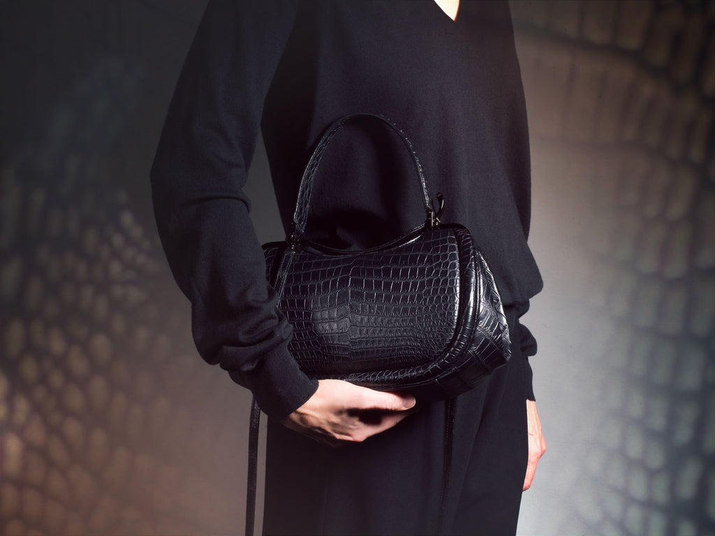 DOTTI Black Crocodile Aura with model