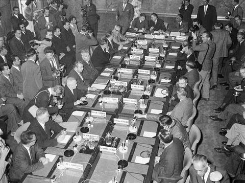 A photograph of the 1958 Geneva Conference on Surprise Attack