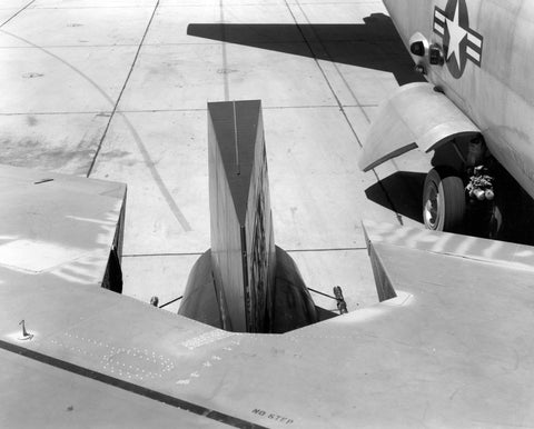 To allow clearance for the X-15’s vertical fin, a notch had to be cut in the trailing edge of the inboard right flap.